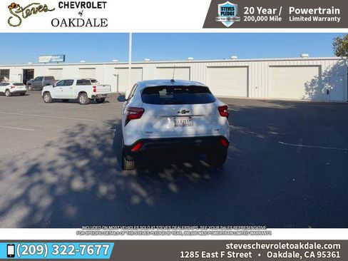 Certified 2025 Chevrolet Trax RS w/ Sunroof Package image 10