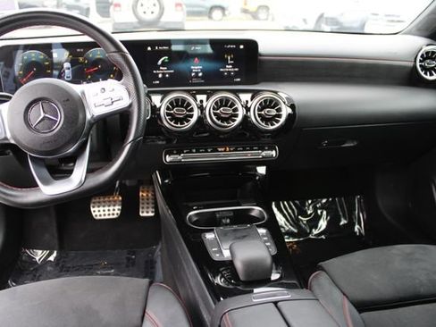 Used 2022 Mercedes-Benz A 220 image 15