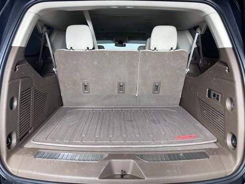 Used 2022 GMC Yukon XL Denali image 24