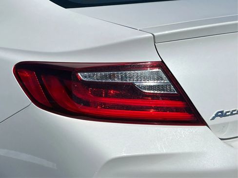 Used 2017 Honda Accord EX-L image 34