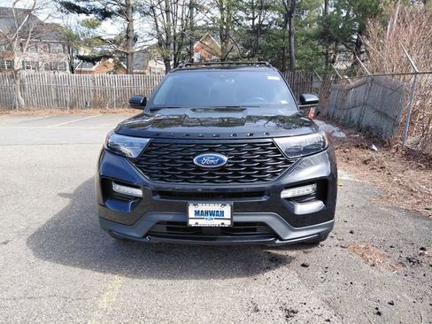 Used 2023 Ford Explorer ST-Line w/ Class IV Trailer Tow Package image 2