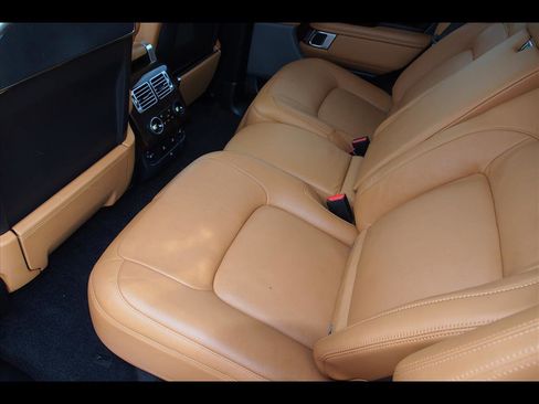 Used 2018 Land Rover Range Rover Autobiography image 30