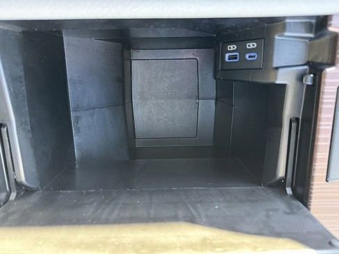 Certified 2024 Toyota Sienna XLE image 21