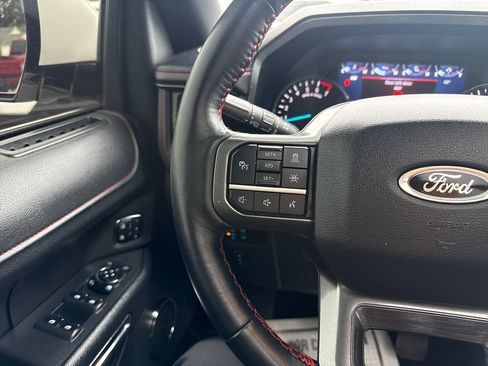 Used 2024 Ford Expedition Limited AWD/4WD image 36