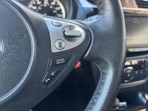 Used 2019 Nissan Sentra SR image 20