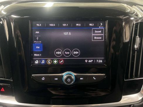 Used 2021 Chevrolet Traverse LS AWD/4WD image 26