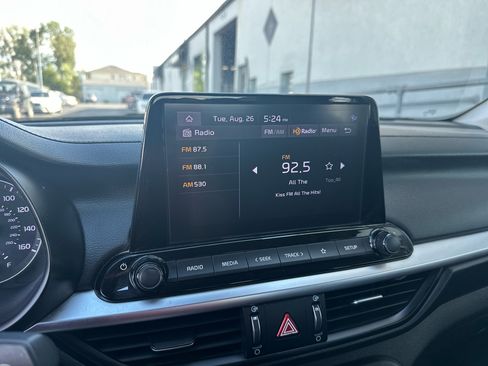 Used 2022 Kia Forte LXS w/ LXS Technology Package image 29