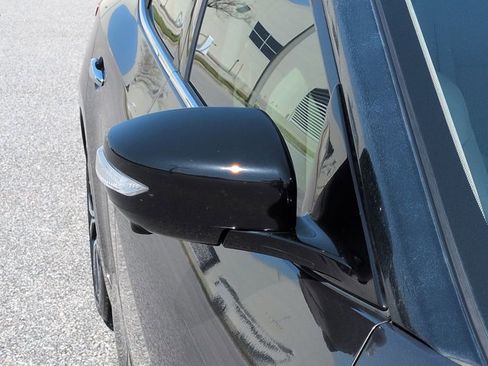 Used 2016 Nissan Maxima Platinum image 13