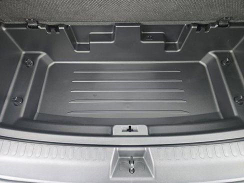 New 2026 Chevrolet Traverse RS FWD image 16