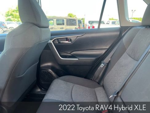 Used 2022 Toyota RAV4 XLE w/ Convenience Package AWD/4WD image 22