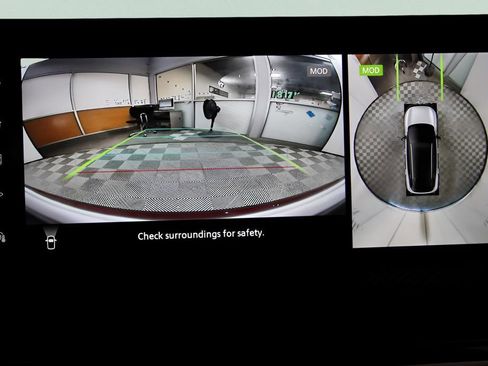 Used 2025 Nissan Kicks SR w/ Illumination Package image 23