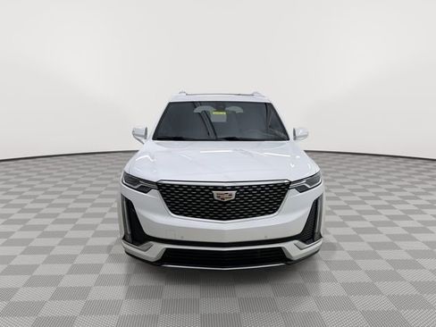 Certified 2023 Cadillac XT6 Premium Luxury image 3