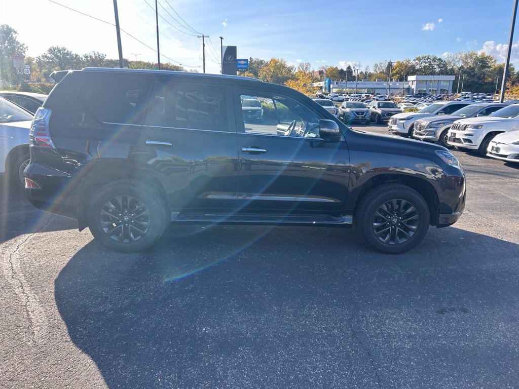 Used 2022 Lexus GX 460 Premium w/ Premium Package AWD/4WD image 16