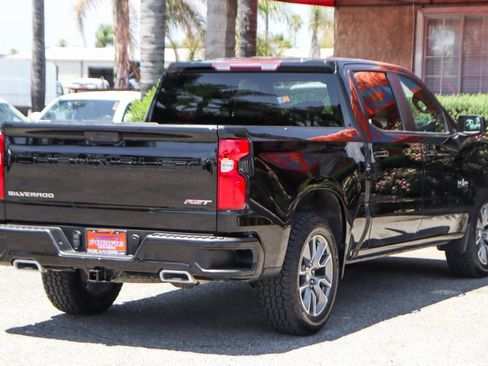 Used 2021 Chevrolet Silverado 1500 RST w/ Z71 Off-Road Package AWD/4WD image 9