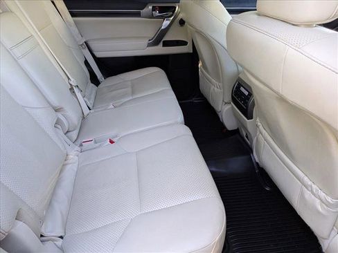 Certified 2023 Lexus GX 460 Luxury w/ Accessory Package AWD/4WD image 18