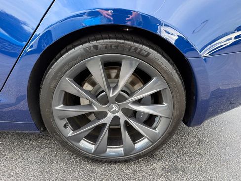 Used 2021 Tesla Model S Long Range Plus AWD/4WD image 37