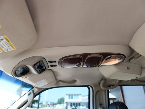 Used 2005 Ford Excursion Eddie Bauer AWD/4WD image 27