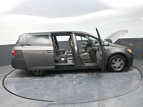 Used 2012 Honda Odyssey EX-L image 32