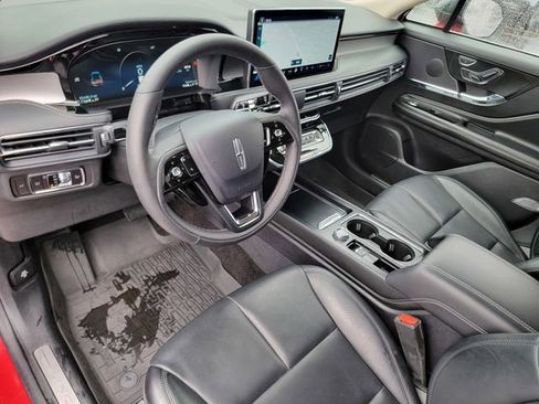 Certified 2023 Lincoln Corsair Standard w/ Equipment Group 101A image 19