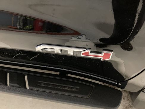 Used 2021 GMC Sierra 1500 AT4 image 10