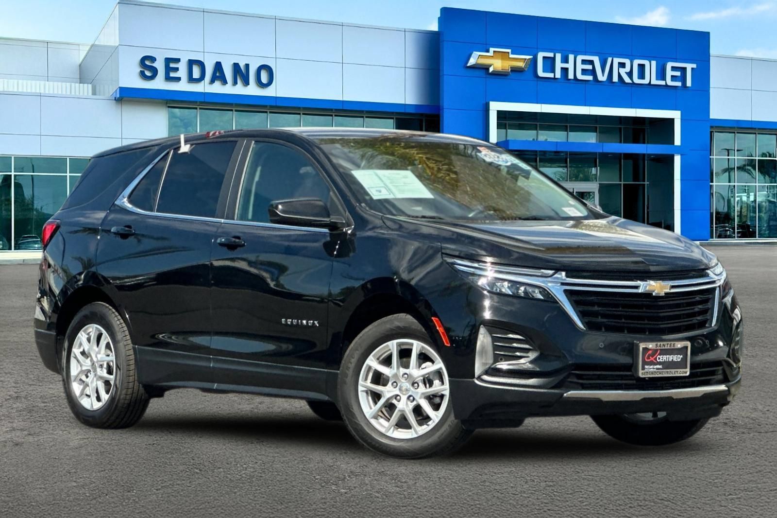 Used 2024 Chevrolet Equinox LT AWD/4WD image 2