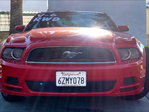 Used 2014 Ford Mustang Premium w/ Comfort Package image 3