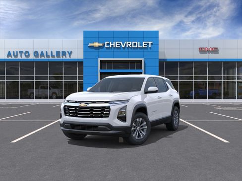New 2026 Chevrolet Equinox LT FWD image 9