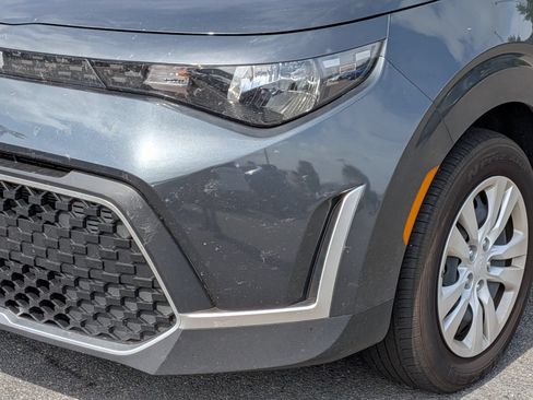 Used 2025 Kia Soul LX FWD image 9