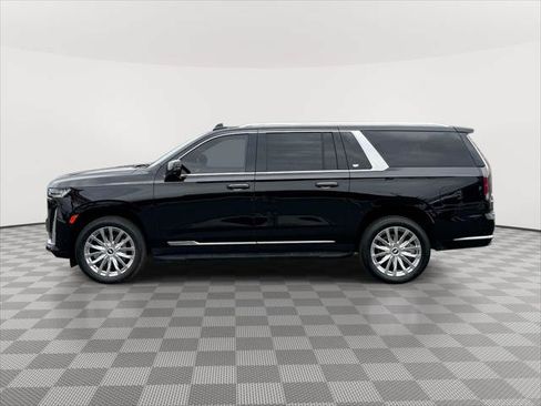 Used 2024 Cadillac Escalade ESV Premium Luxury AWD/4WD image 4