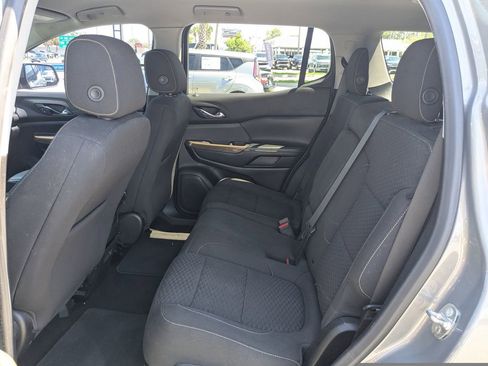 Used 2019 GMC Acadia SLE image 13