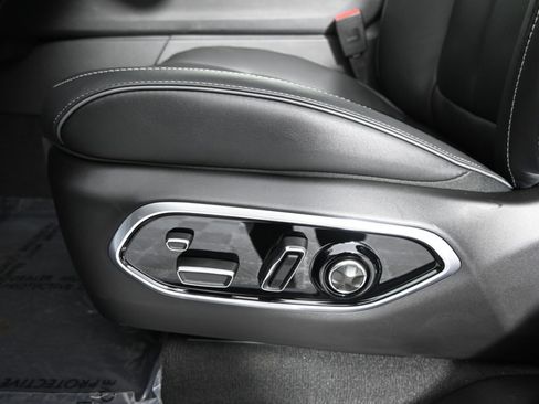 New 2025 Jeep Grand Cherokee Overland w/ Adv Protech Group III image 23