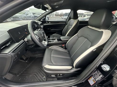 Used 2025 Kia K5 GT-Line image 11