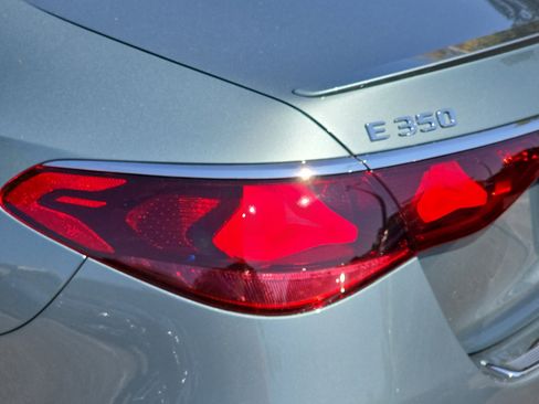 New 2026 Mercedes-Benz E 350 4MATIC Sedan image 35