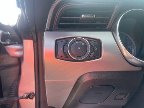 Used 2022 Ford Mustang Premium RWD image 18