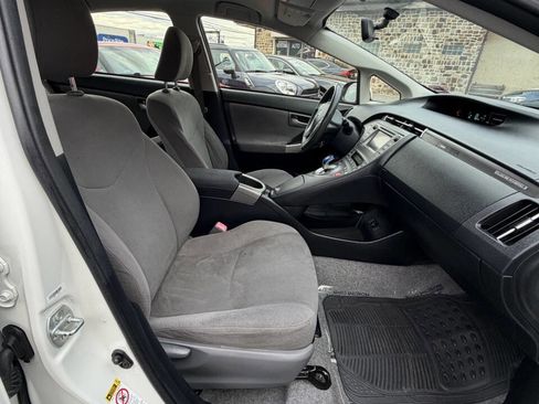 Used 2013 Toyota Prius Prime Plug-In Hybrid image 14