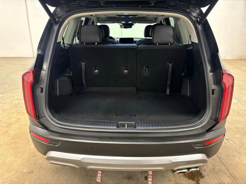Used 2021 Kia Telluride EX w/ EX Premium Package FWD image 24
