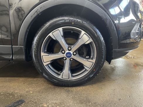 Used 2018 Ford Escape SEL image 25