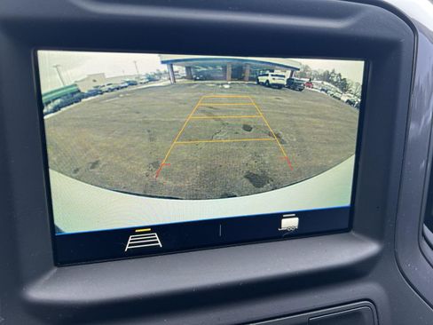 Used 2019 Chevrolet Silverado 1500 Custom Trail Boss w/ Custom Convenience Package image 29