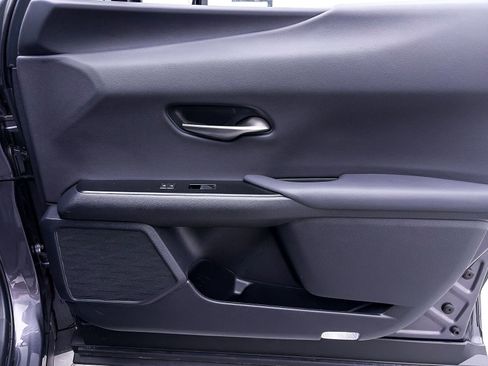 Used 2024 Lexus UX 250h F Sport FWD image 38