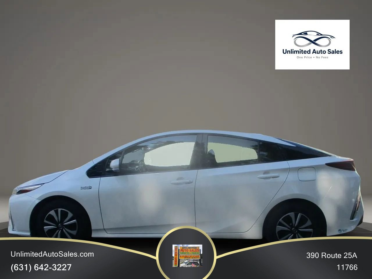 Used 2017 Toyota Prius Prime Plus FWD image 3