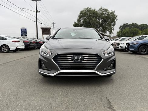 Used 2018 Hyundai Sonata Limited w/ Limited Ultimate Package 03 FWD image 2