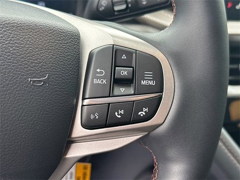 New 2025 Ford Explorer Active image 26