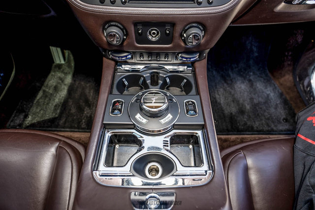Used 2016 Rolls-Royce Wraith RWD image 56