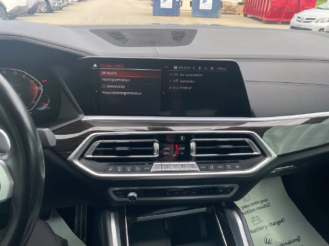 Used 2021 BMW X6 xDrive40i w/ M Sport Package AWD/4WD image 12