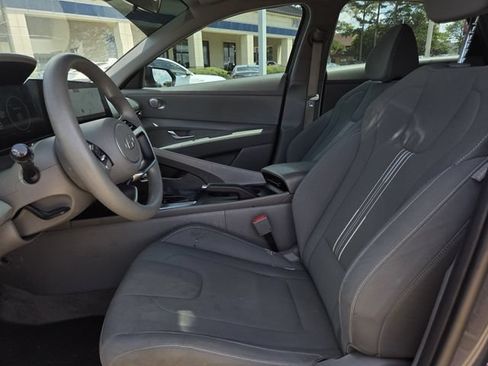 Used 2024 Hyundai Elantra SEL FWD image 14