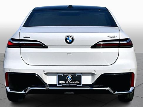 Certified 2025 BMW 740i xDrive image 4