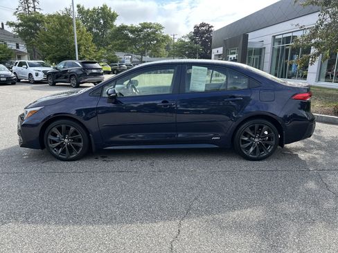 Used 2024 Toyota Corolla Hybrid AWD Sedan image 8