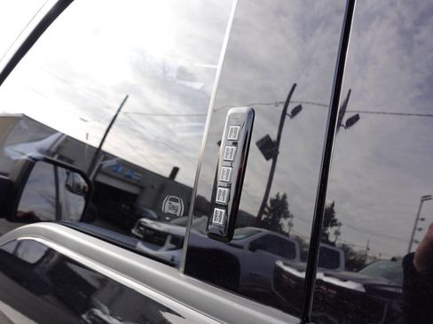 Used 2019 Ford F150 XLT w/ Equipment Group 302A Luxury image 10