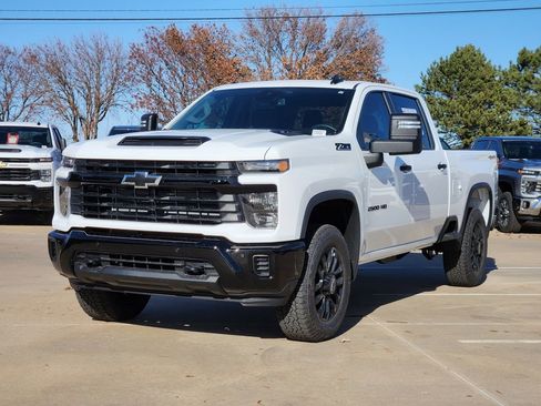 New 2026 Chevrolet Silverado 2500 Custom w/ Custom Value Package image 2