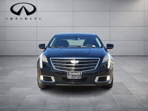 Used 2019 Cadillac XTS Luxury image 2